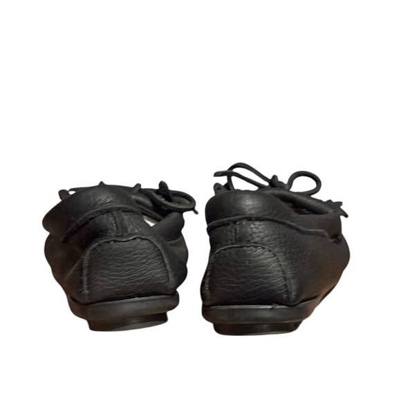 Minnetonka Deerskin Kilty Moccasins - Picture 5 of 7